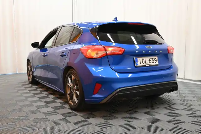 Sininen Viistoperä, Ford Focus – IOL-639