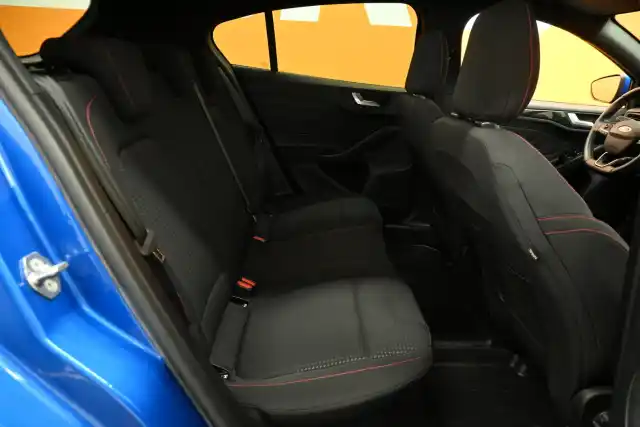 Sininen Viistoperä, Ford Focus – IOL-639