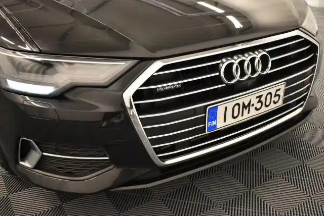 Sininen Farmari, Audi A6 – IOM-305