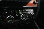Valkoinen Viistoperä, Skoda Octavia – IOO-454, kuva 27