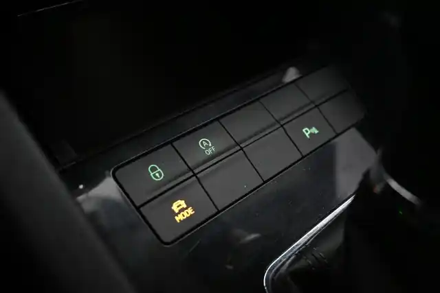 Valkoinen Viistoperä, Skoda Octavia – IOO-454