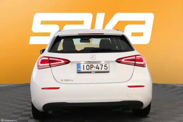Valkoinen Viistoperä, Mercedes-Benz A – IOP-475