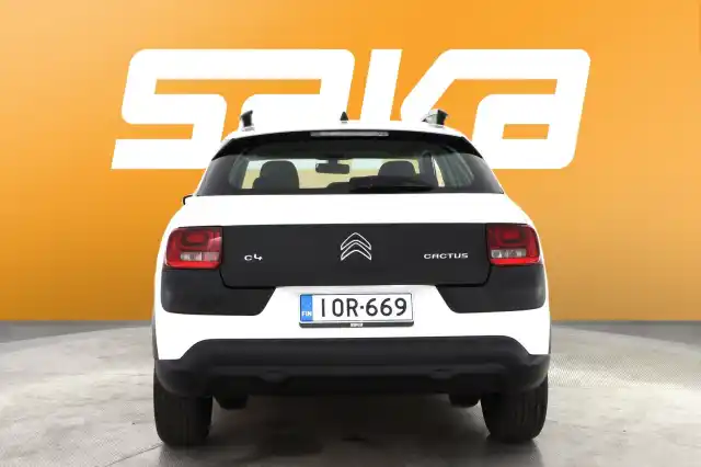 Valkoinen Viistoperä, Citroen C4 Cactus – IOR-669