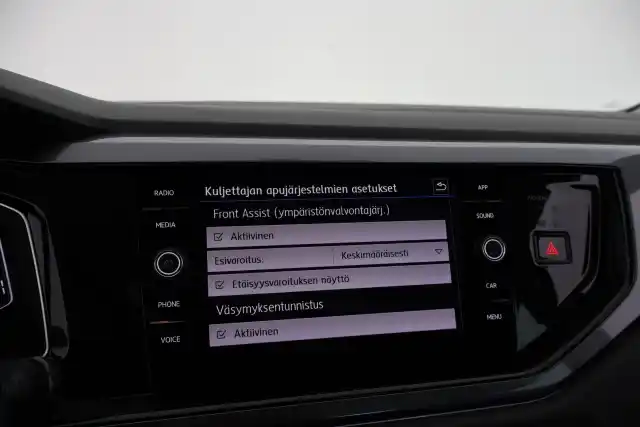 Punainen Viistoperä, Volkswagen Polo – IOS-130