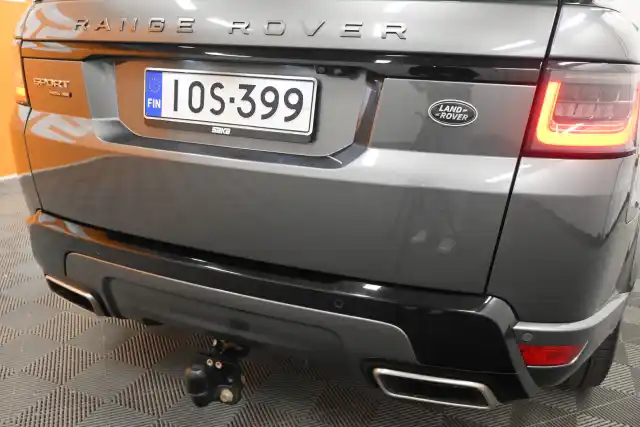 Harmaa Maastoauto, Land Rover Range Rover Sport – IOS-399