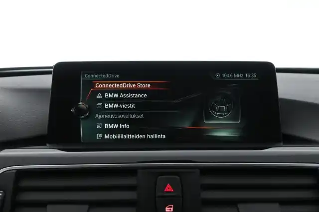 Valkoinen Sedan, BMW 330 – IOT-441