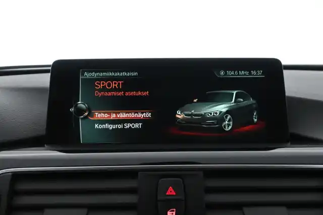 Valkoinen Sedan, BMW 330 – IOT-441