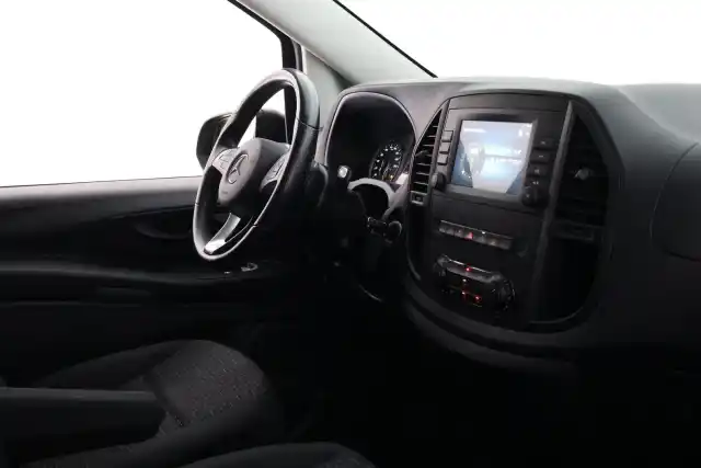 Sininen Pakettiauto, Mercedes-Benz Vito – IOT-741