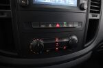 Sininen Pakettiauto, Mercedes-Benz Vito – IOT-741, kuva 26