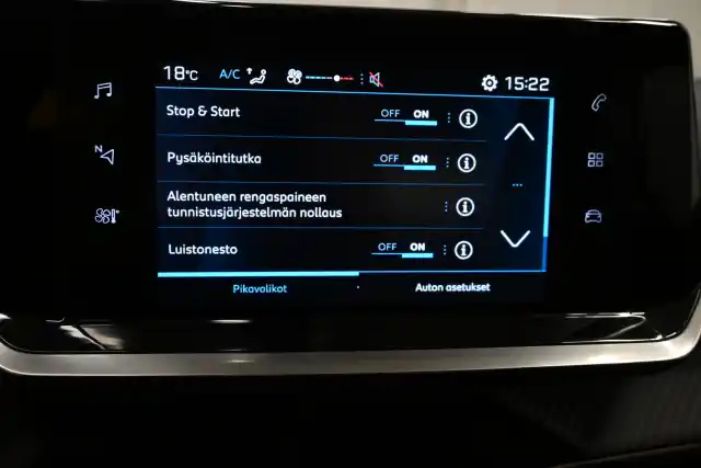 Valkoinen Viistoperä, Peugeot 208 – IOT-864