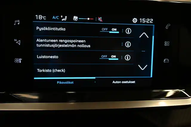 Valkoinen Viistoperä, Peugeot 208 – IOT-864