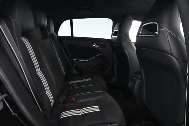 Musta Farmari, Mercedes-Benz CLA – IOU-610