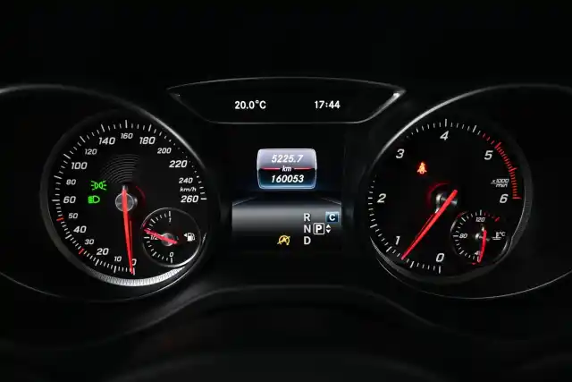 Musta Farmari, Mercedes-Benz CLA – IOU-610