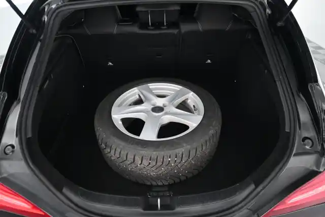 Musta Farmari, Mercedes-Benz CLA – IOU-610