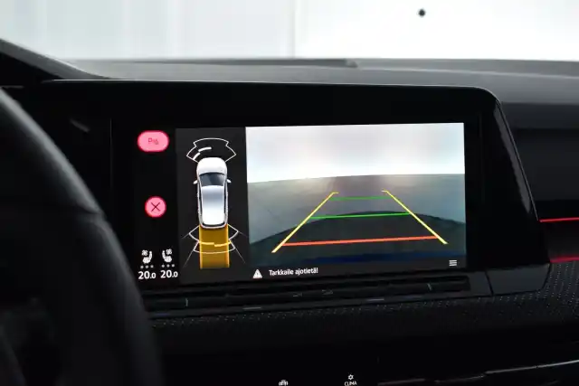 Sininen Viistoperä, Volkswagen Golf – IOV-811