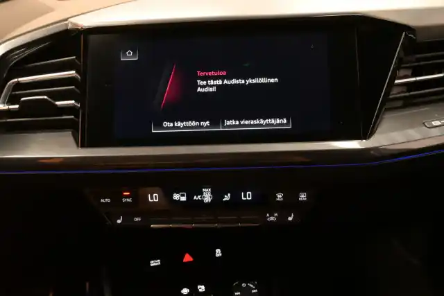 Musta Maastoauto, Audi Q4 e-tron – IOV-835