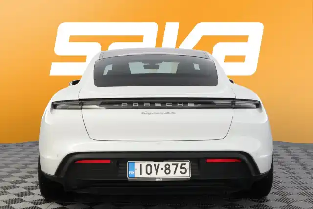 Valkoinen Sedan, Porsche Taycan – IOV-875