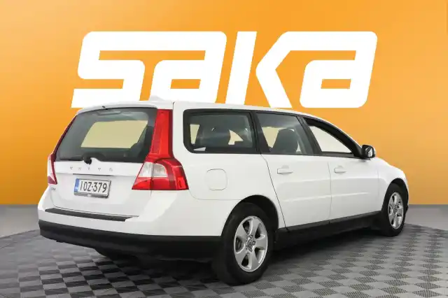 Valkoinen Farmari, Volvo V70 – IOZ-379