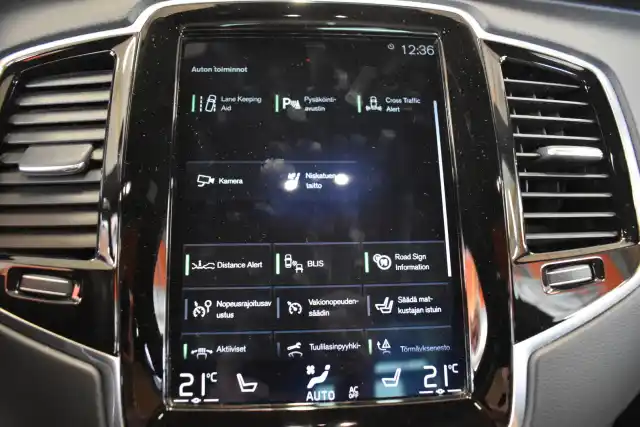 Musta Maastoauto, Volvo XC90 – IPB-306