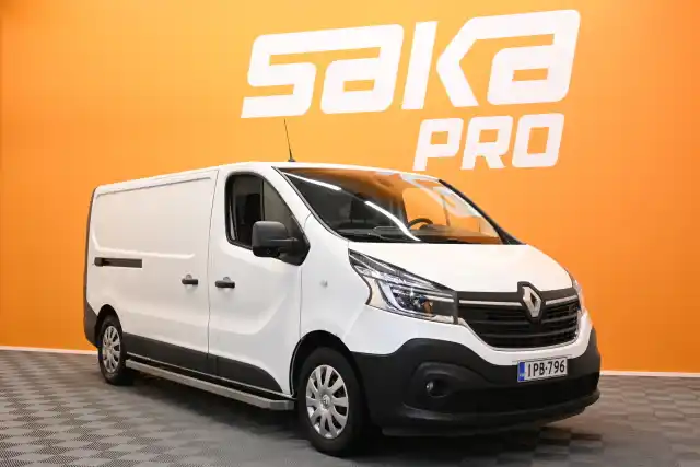 Valkoinen Pakettiauto, Renault Trafic – IPB-796