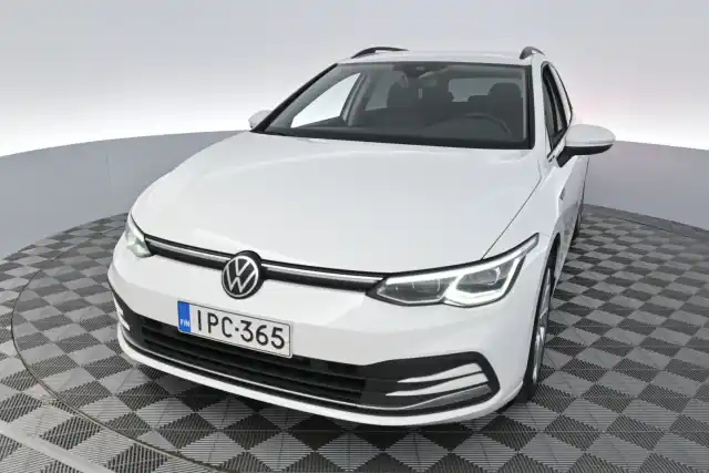 Valkoinen Farmari, Volkswagen Golf – IPC-365