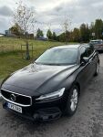 Musta Farmari, Volvo V60 – IPE-382, kuva 1