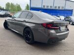 Harmaa Sedan, BMW 530 – IPE-919, kuva 3