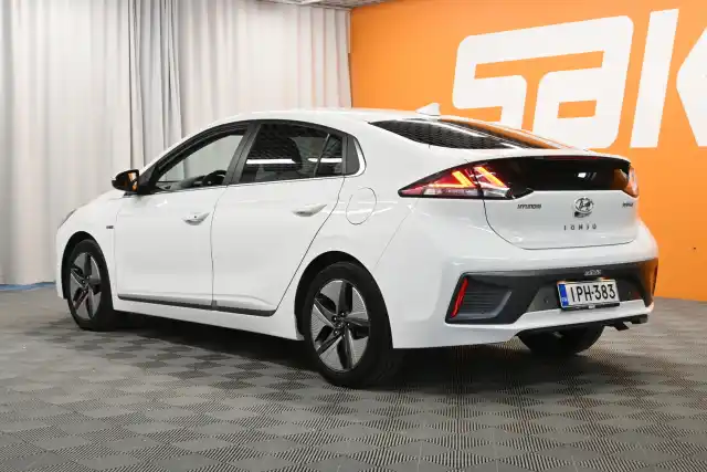 Valkoinen Viistoperä, Hyundai IONIQ hybrid – IPH-383