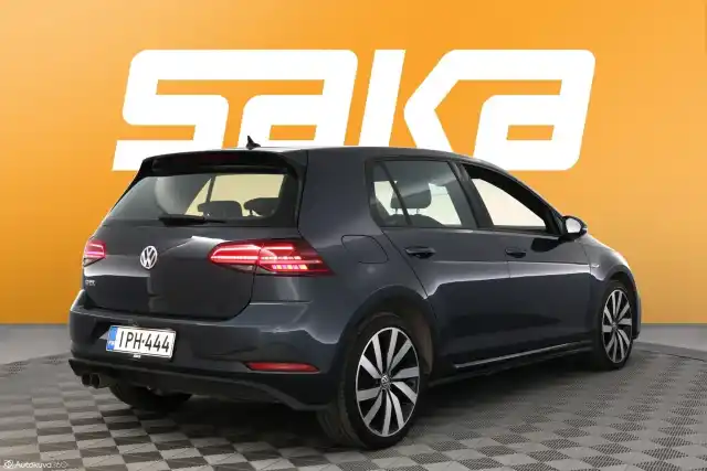 Harmaa Viistoperä, Volkswagen Golf – IPH-444