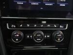 Harmaa Viistoperä, Volkswagen Golf – IPH-444, kuva 19