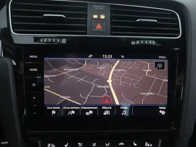 Harmaa Viistoperä, Volkswagen Golf – IPH-444