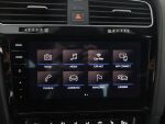 Harmaa Viistoperä, Volkswagen Golf – IPH-444, kuva 23