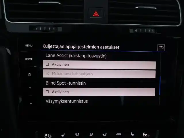 Harmaa Viistoperä, Volkswagen Golf – IPH-444