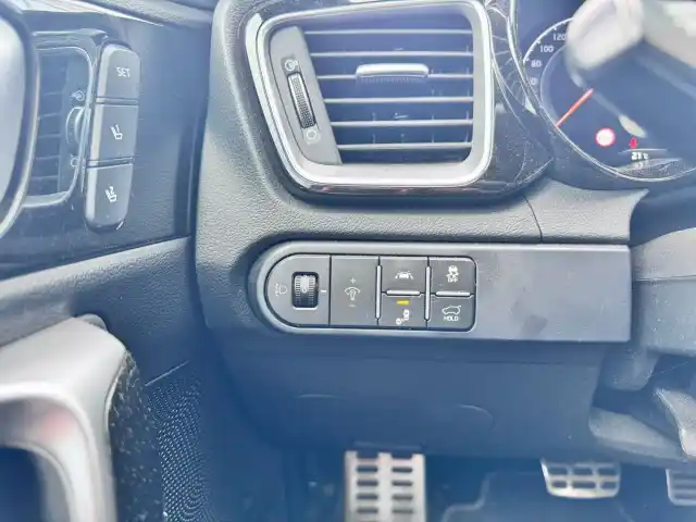Valkoinen Farmari, Kia ProCeed – IPH-849