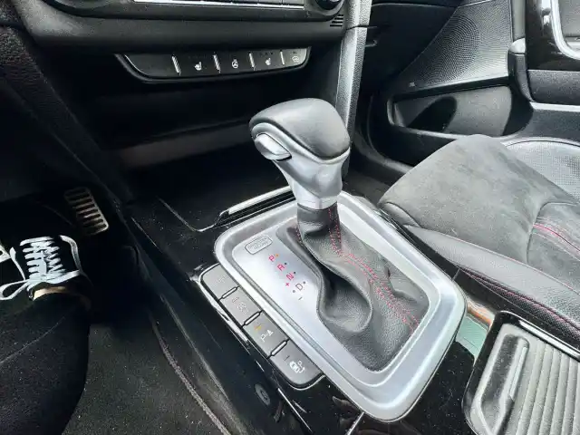 Valkoinen Farmari, Kia ProCeed – IPH-849