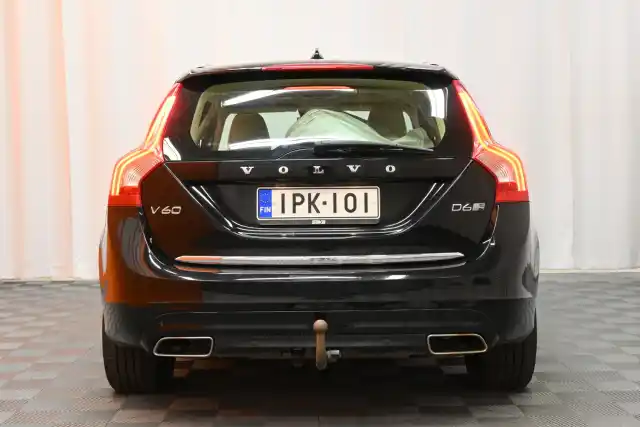 Musta Farmari, Volvo V60 – IPK-101