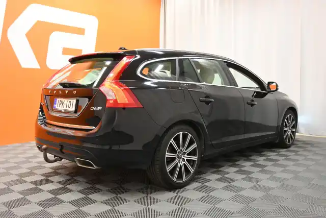 Musta Farmari, Volvo V60 – IPK-101