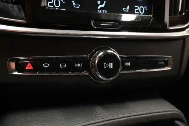 Musta Farmari, Volvo V90 – IPK-126