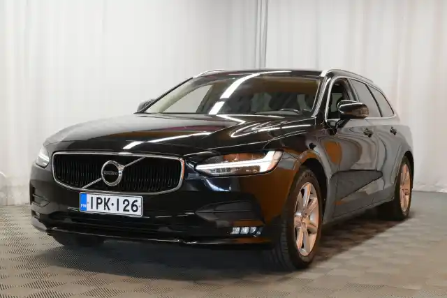 Musta Farmari, Volvo V90 – IPK-126