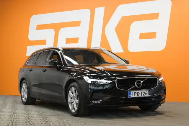 Musta Farmari, Volvo V90 – IPK-126
