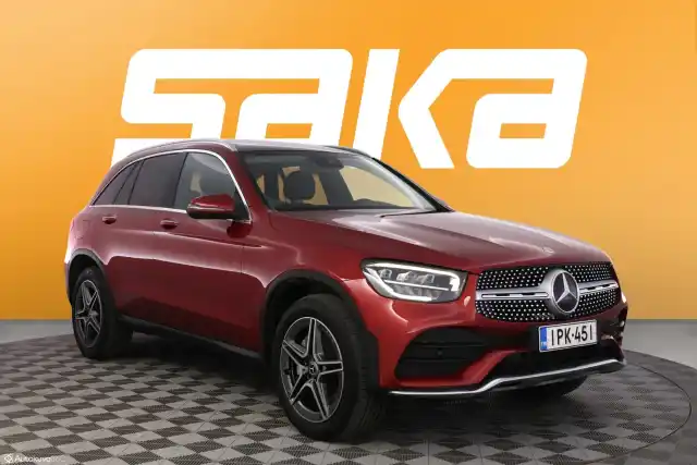 Punainen Maastoauto, Mercedes-Benz GLC – IPK-451