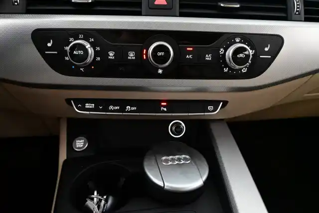Harmaa Farmari, Audi A4 – IPL-183