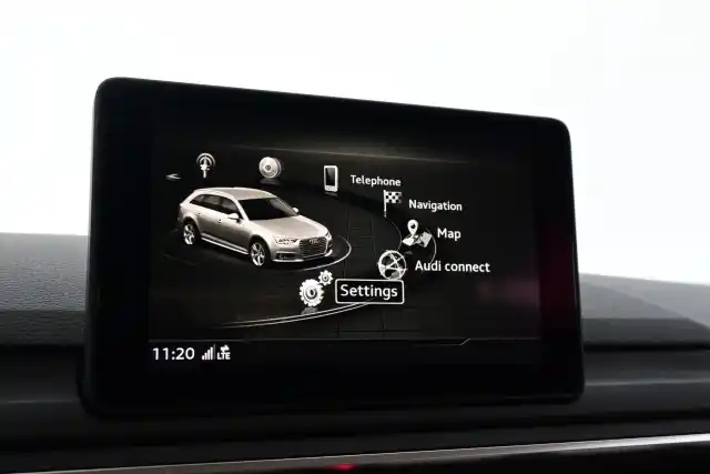 Harmaa Farmari, Audi A4 – IPL-183