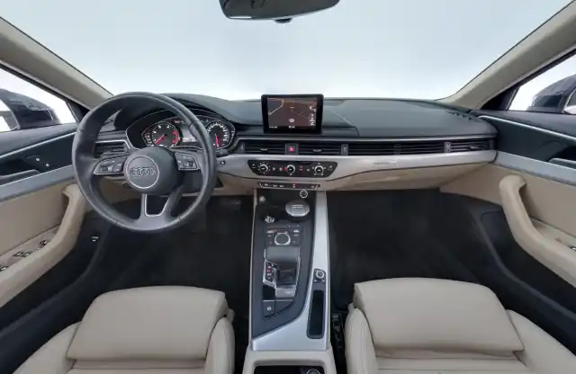 Harmaa Farmari, Audi A4 – IPL-183