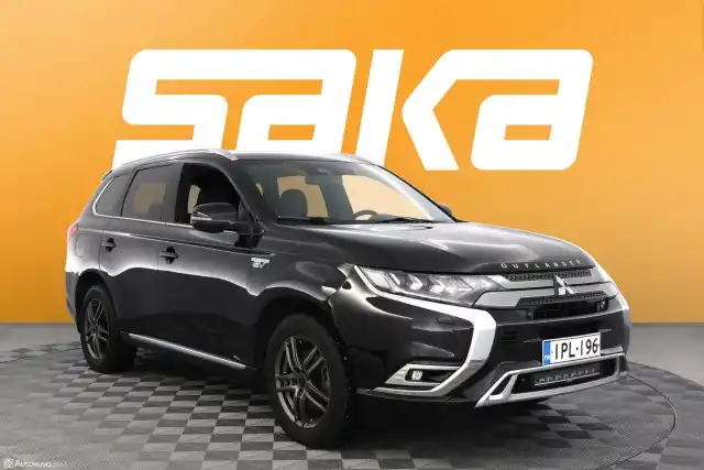 Musta Maastoauto, Mitsubishi Outlander – IPL-196