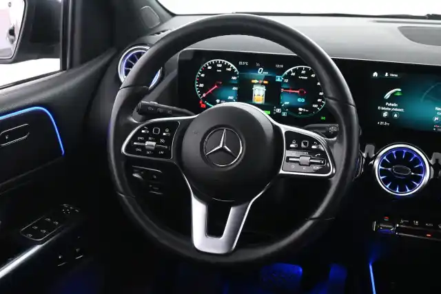 Musta Tila-auto, Mercedes-Benz B – IPL-312