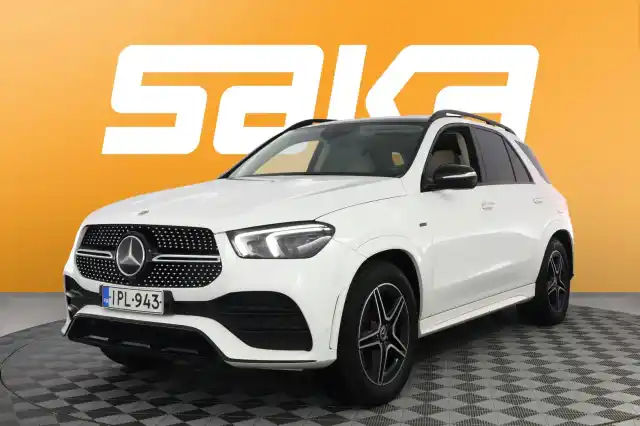 Valkoinen Maastoauto, Mercedes-Benz GLE – IPL-943