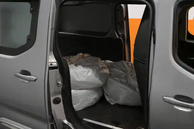 Harmaa Pakettiauto, Toyota Proace CITY – IPO-199