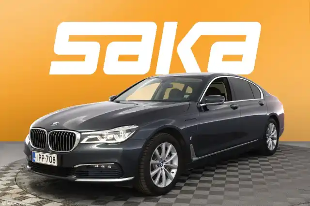 Harmaa Sedan, BMW 740 – IPP-708