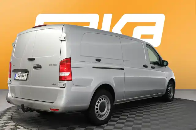 Harmaa Pakettiauto, Mercedes-Benz Vito – IPP-987